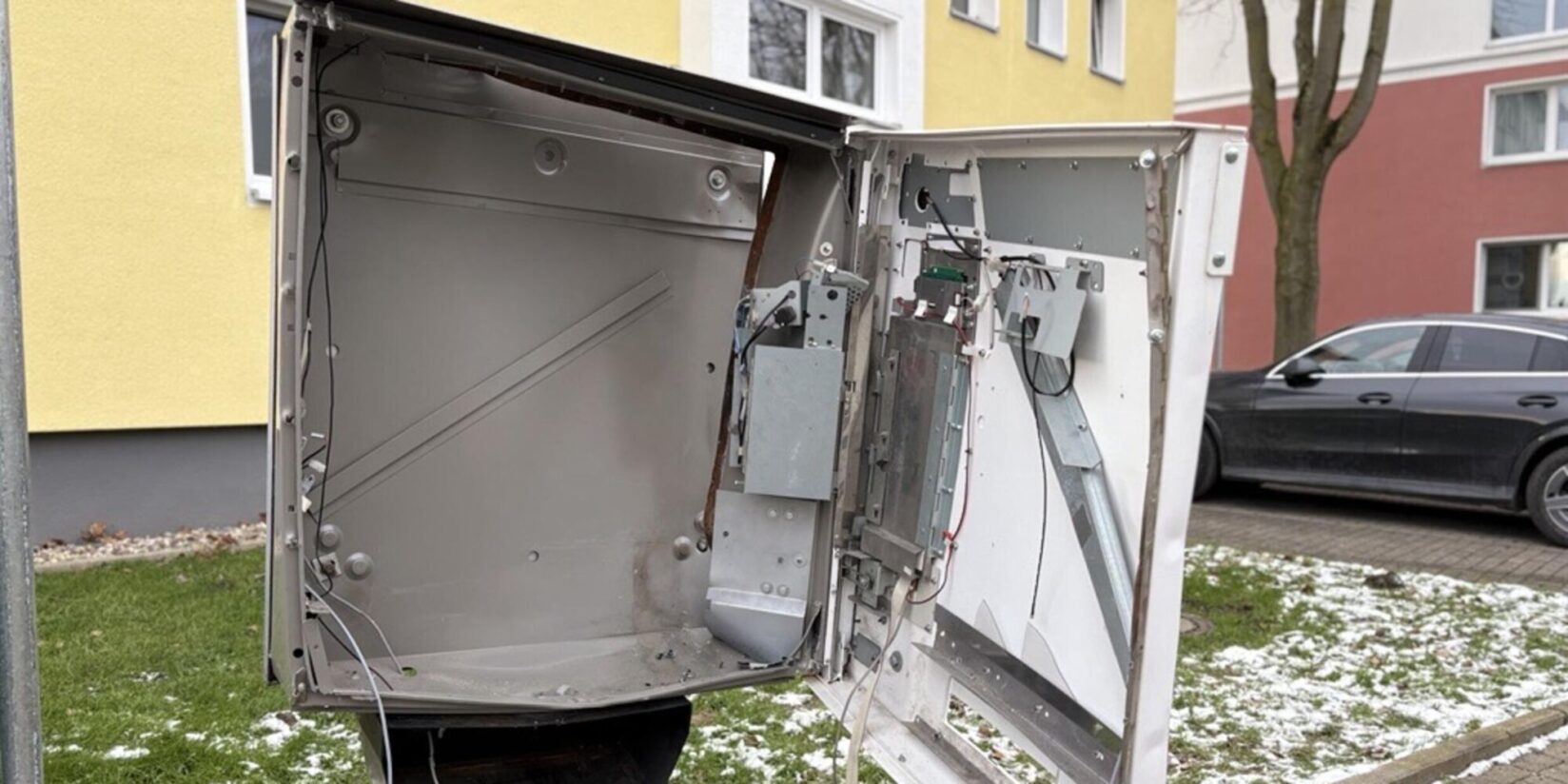 Explosion in Dortmund Brechten: Zigarettenautomat leergeräumt