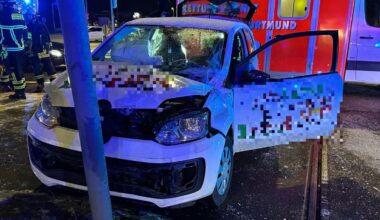 Auto und Stadtbahn auf B1 zusammengestoßen