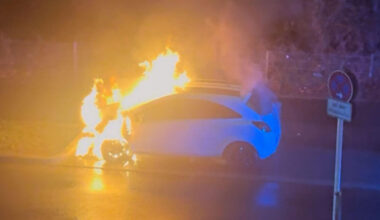 Auto brennt in Dortmund-Nordstadt – Feuerwehr im Einsatz