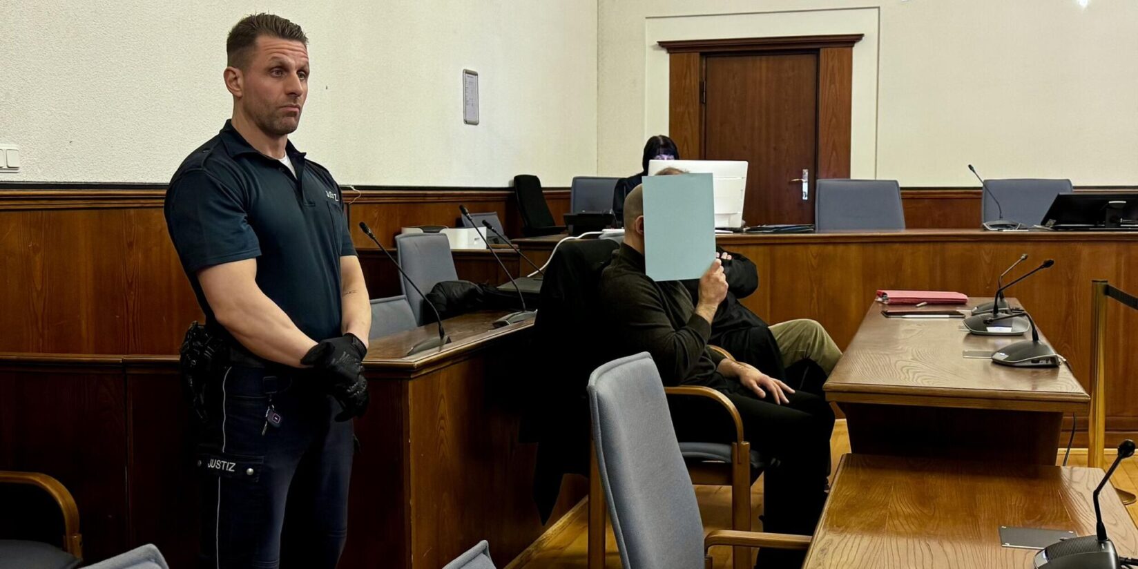 Polizist nach Schüssen auf AMG vor Gericht