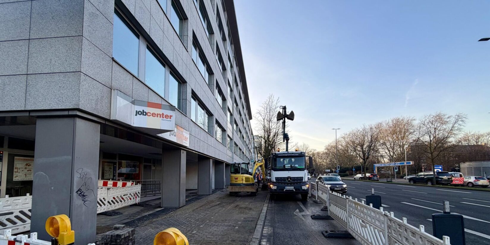 Rohrbruch am Wall in Dortmund: Keller geflutet, Jobcenter geschlossen