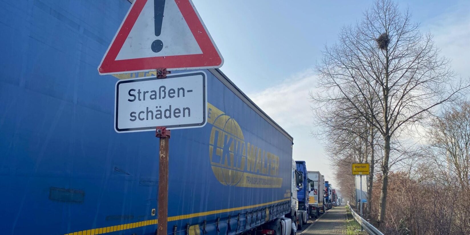 Stadt greift hart durch gegen parkende Lkw-Kolonnen