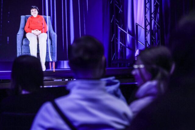 Eva Weyl im Interview für die Ausstellung auf der Zeche Zollverein in Essen (Archivbild)