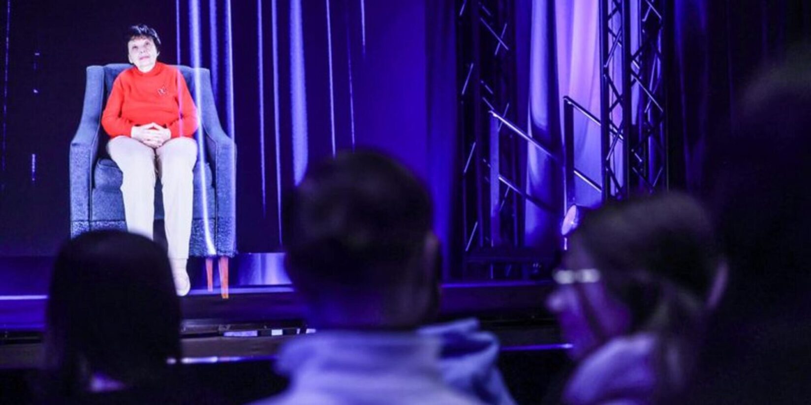 Holocaust-Ausstellung in Essen: „Holo-Voices“ beantworten Fragen