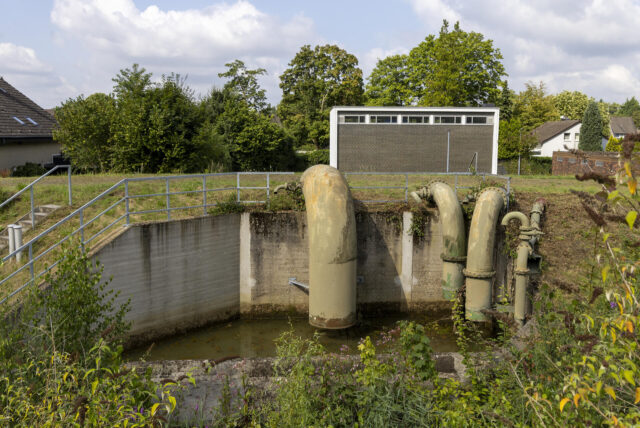 Die Wasserpumpen der Emschergenossenschaft Im Reitwinkel. Das Pumpwerk ist seit 1961 in Betrieb und damit die älteste EGLV-Anlage in Recklinghausen