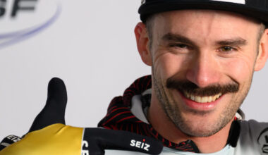 Im Ziel wartet der Dortmunder Fanclub