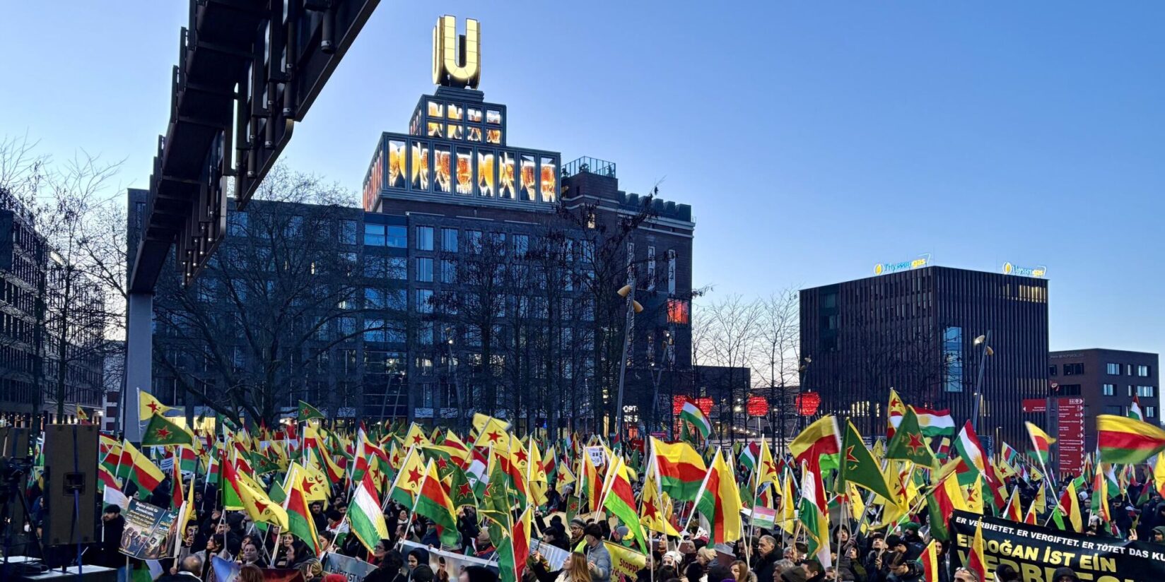 Prokurdische Demo in Dortmund – tausende Teilnehmer