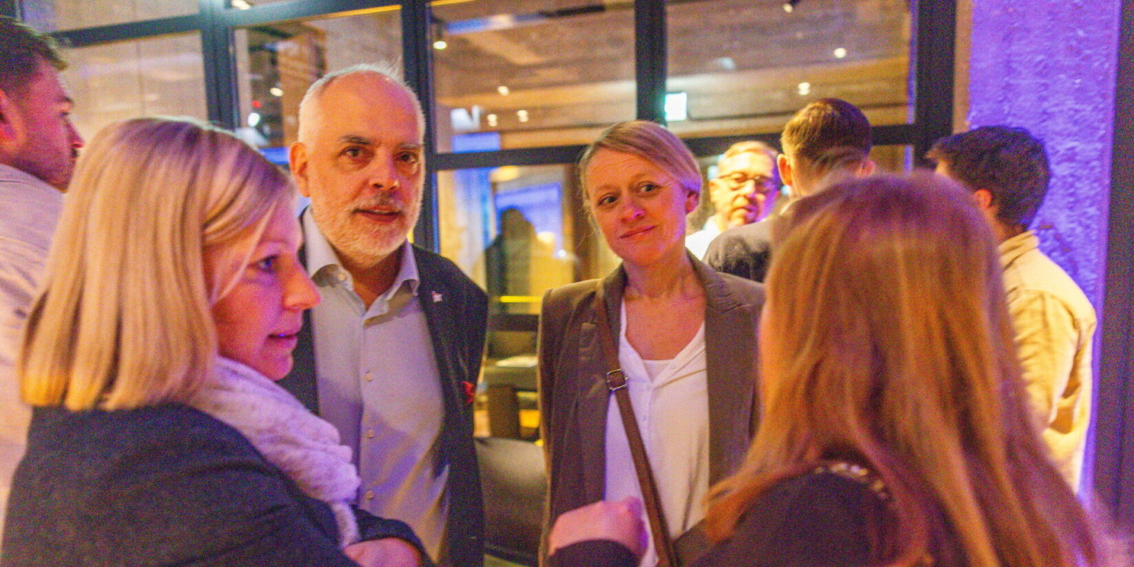 Rund 80 Gäste bei Port+Puls: OB Kalouti diskutiert Dortmunds Zukunft