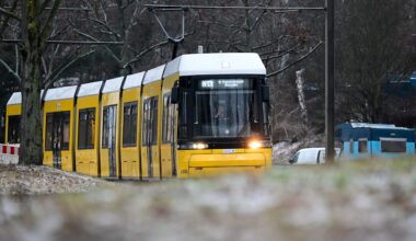 Berlin: Eisregen legt Tram-Netz lahm | News