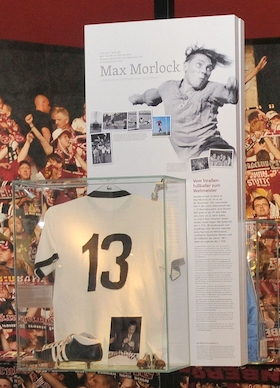 Führung durch das Club-Museum - mit Günther Koch