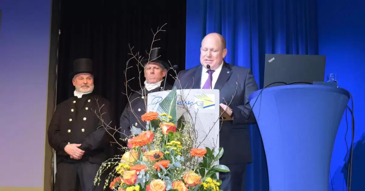 Neujahrsempfang: Von Traditionen, Tänzen und einer Trauung (mit Bildergalerie) - Mutterstadt