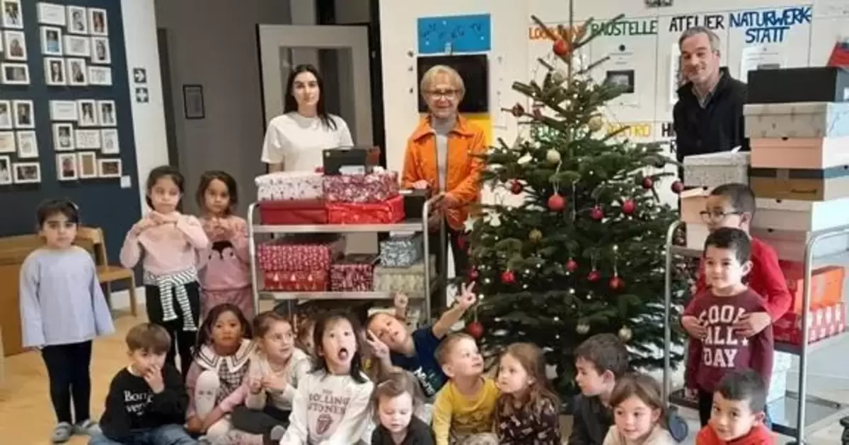 Weihnachtspäckchen: Bescherung für Kinder der „Tafel“ - Wörth