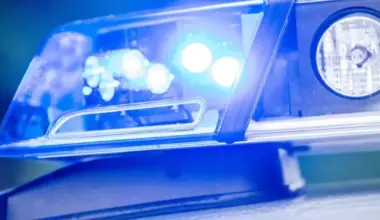 Auto erfasst Fußgängerin – 74-Jährige schwer verletzt - Südwest