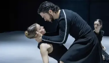 Auf der Suche nach der verlorenen Hälfte: „Shakespeare & Love“, der neue Orchester-Tanzabend des NTM-Ballettchefs Stephan Thoss - Mannheim