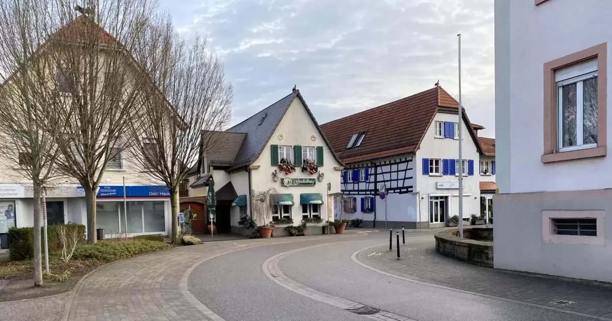 Parkchaos im Ortszentrum: In Zukunft wird rigoroser abgeschleppt - Maximiliansau