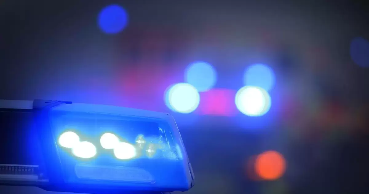 Frontalzusammenstoß auf B35 mit mehreren Verletzten: Vollsperrung bei Graben-Neudorf - Kreis Karlsruhe