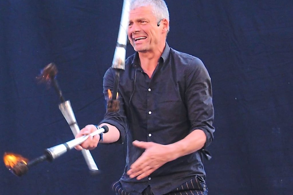 Zwei Weltmeister, ein Rucksack und ganz viele lokale Stars