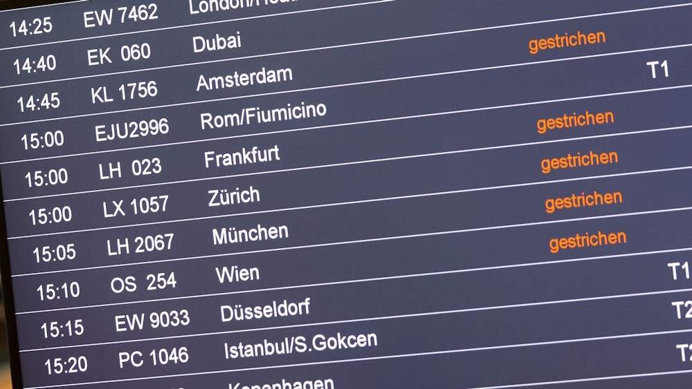 Auch am Flughafen sorgten die Witterungsbedingungen für Probleme.