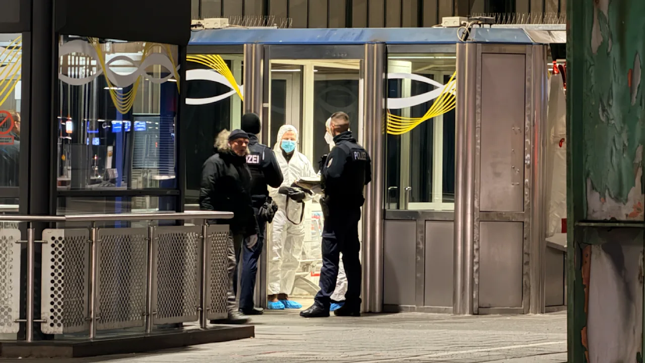 Hauptbahnhof in Duisburg: Obdachloser (67) bei Streit um Pfandgeld erwürgt | Regional