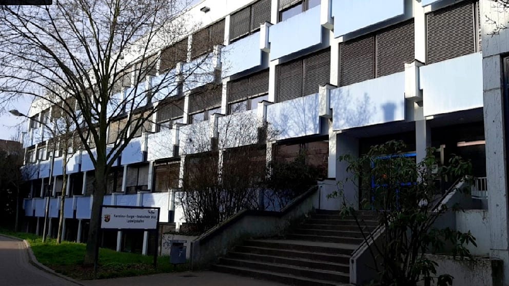 Die Karolina-Burger-Realschule in Ludwigshafen