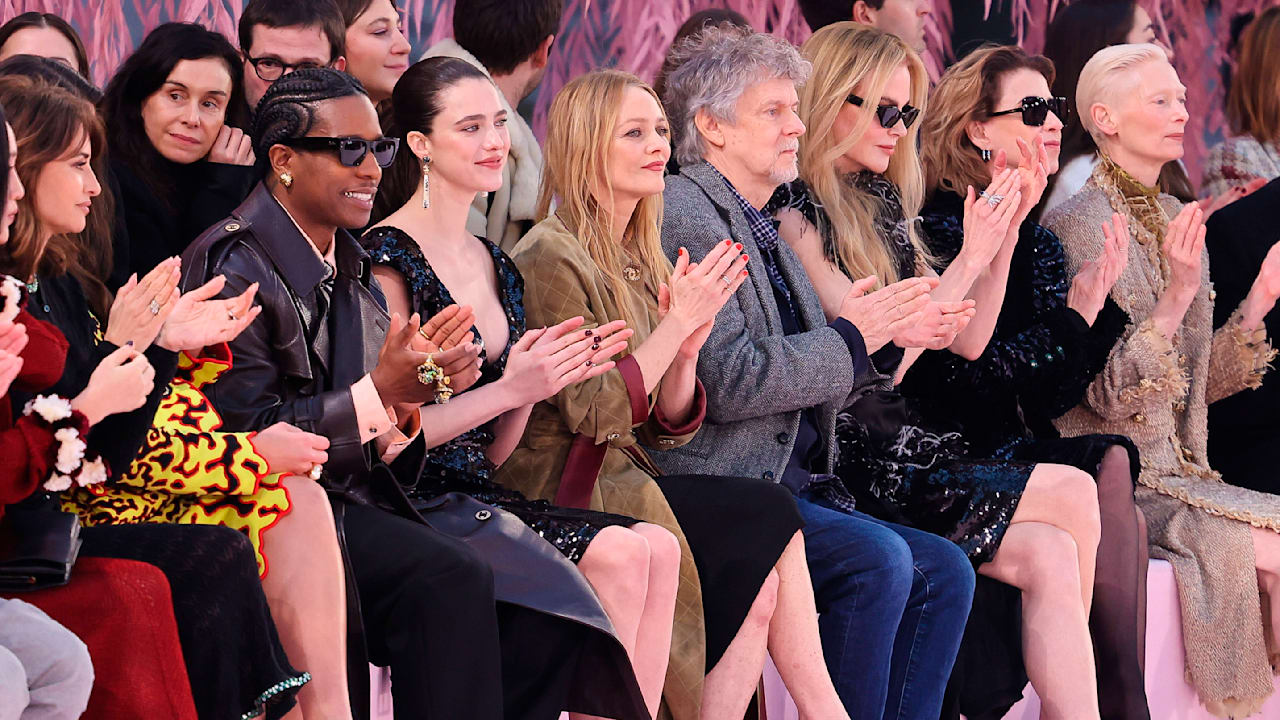 Chanel-Show verzaubert: Blazy setzt Mega-Stars in Traumkulisse | Unterhaltung