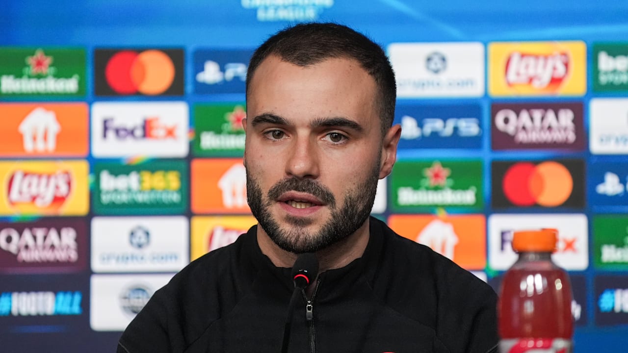 Eintracht Frankfurt: Große Sturm-Überraschung geplant! - BILD