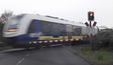 Aufklärung über Bahnübergänge in Braunschweig? Bahn kommt nicht