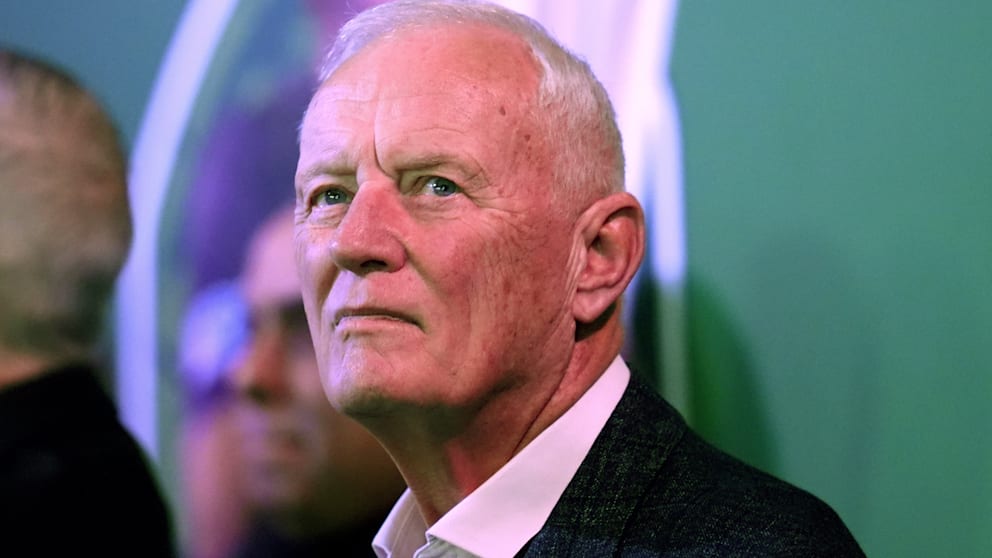 Barry Hearn (77) hat den Dartsport groß gemacht
