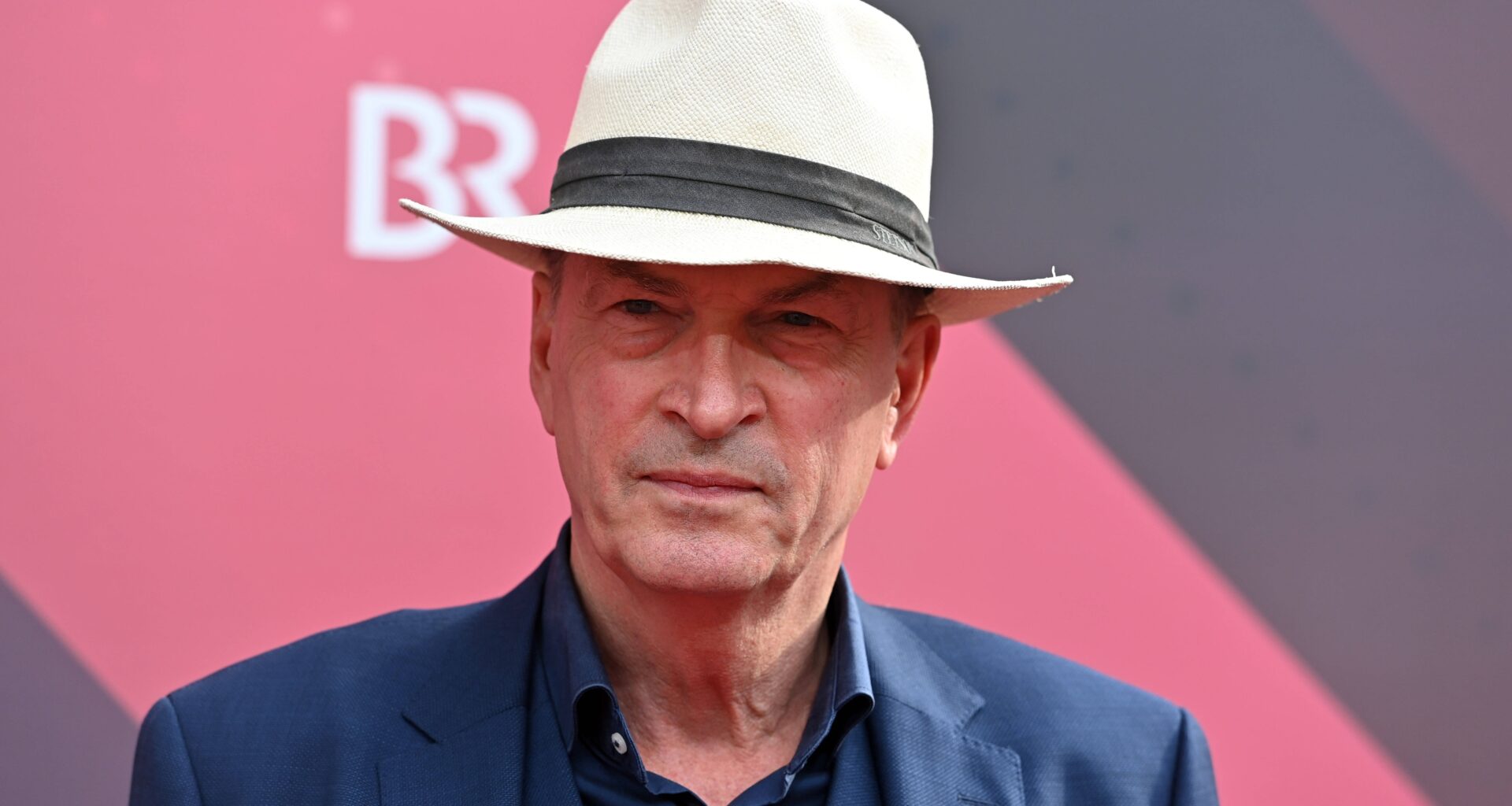 TV-Star Herbert Knaup rechnet ab: „Von der Rente kann ich nicht leben“