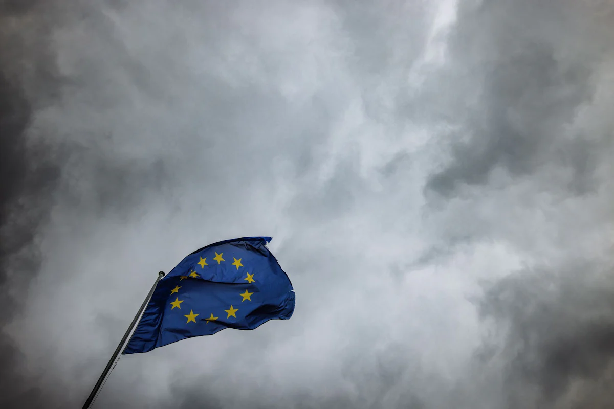 Welthandel - EU-Parlament stoppt Arbeit zu Umsetzung von Zolldeal mit USA - Politik