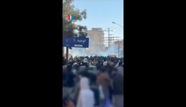 Proteste im Iran: Stürzen die Menschen jetzt die Regierung? | Politik