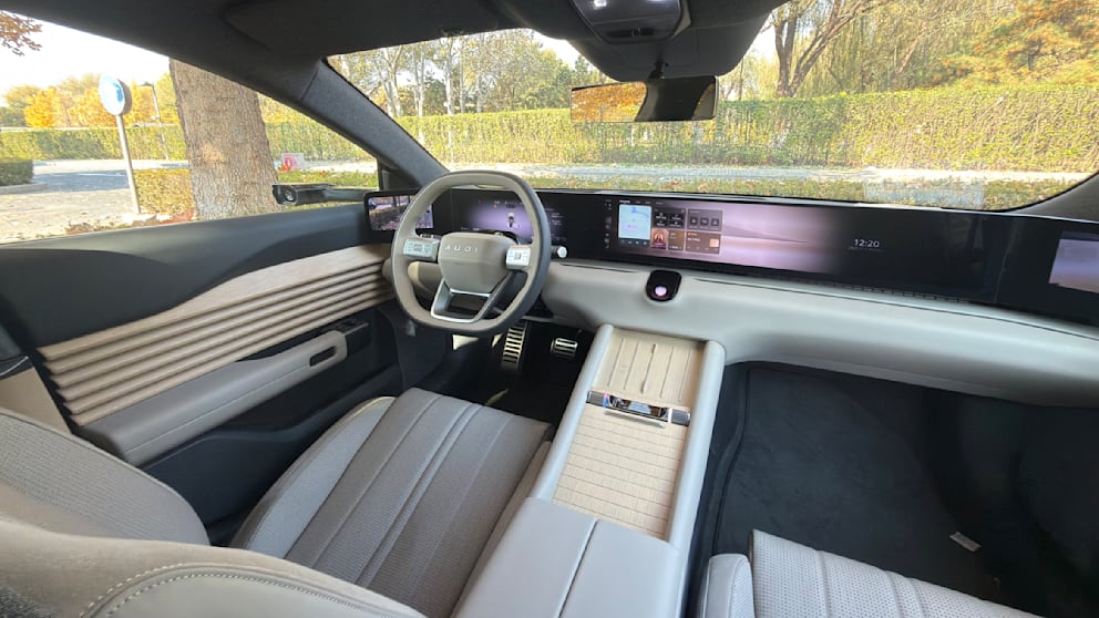 Modern und schick: ein Blick ins Interieur des AUDI E5 Sportback