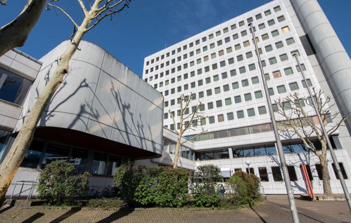 Prozess in Deutschland um jahrelang verstecktes Mädchen