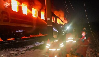 Russischer Angriffskrieg - Ukraine: Tote nach russischem Angriff auf Passagierzug - Politik