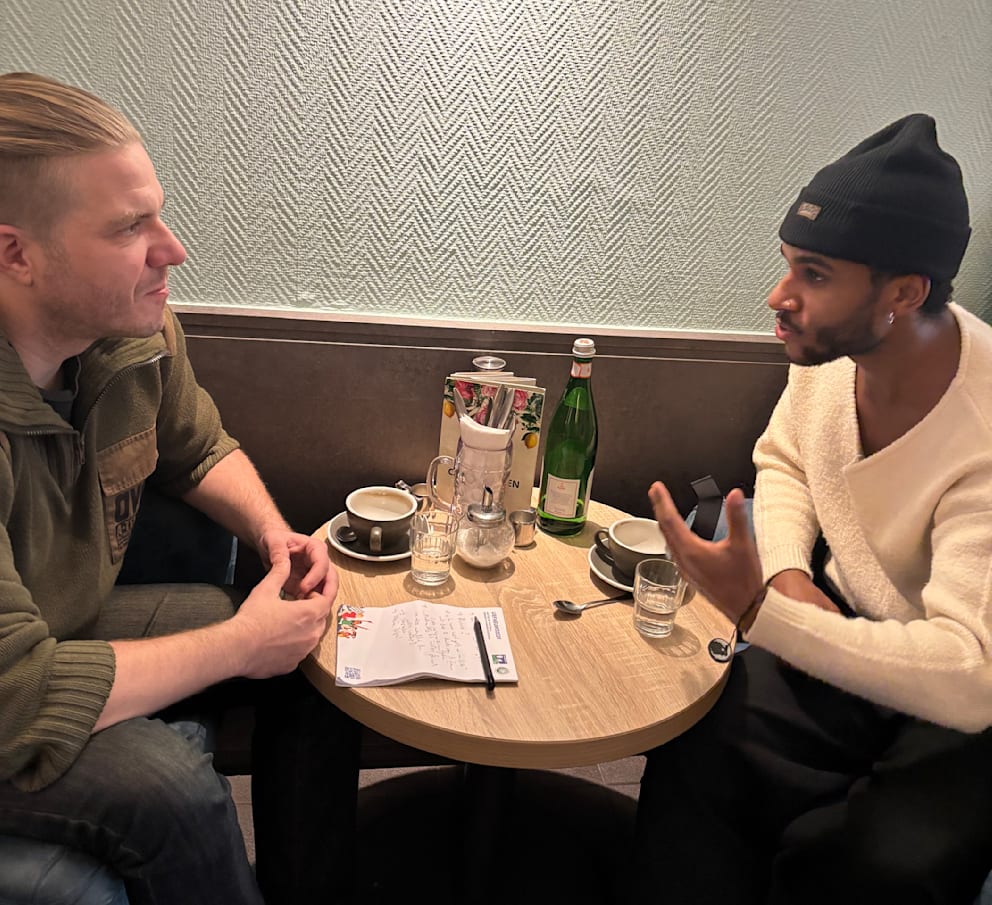 Tijan Njie beim Treffen mit BILD-Reporter Bernd Peters in seiner Heimatstadt Köln
