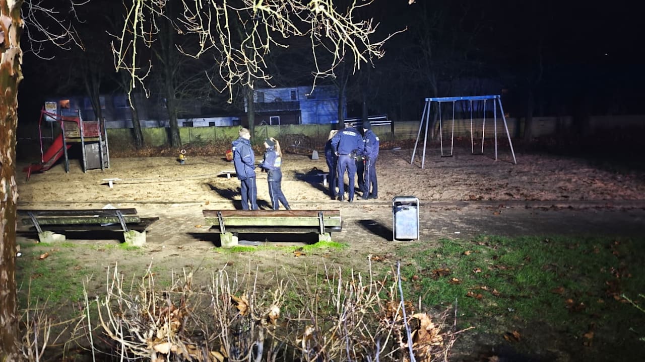 Polizei ermittelt in Bielefeld: Teenager sterben durch selbstgebastelte Böller | News