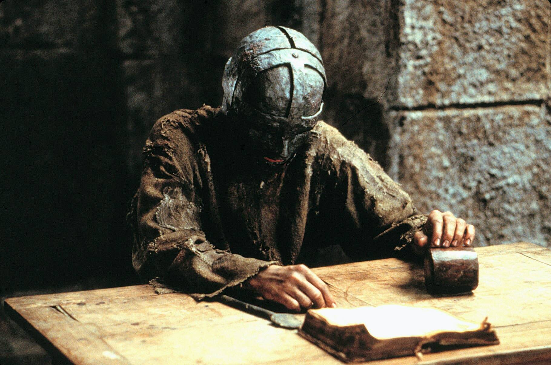 Szene aus dem Film ’Der Mann mit der eisernen Maske’ mit Leonardo di Caprio.