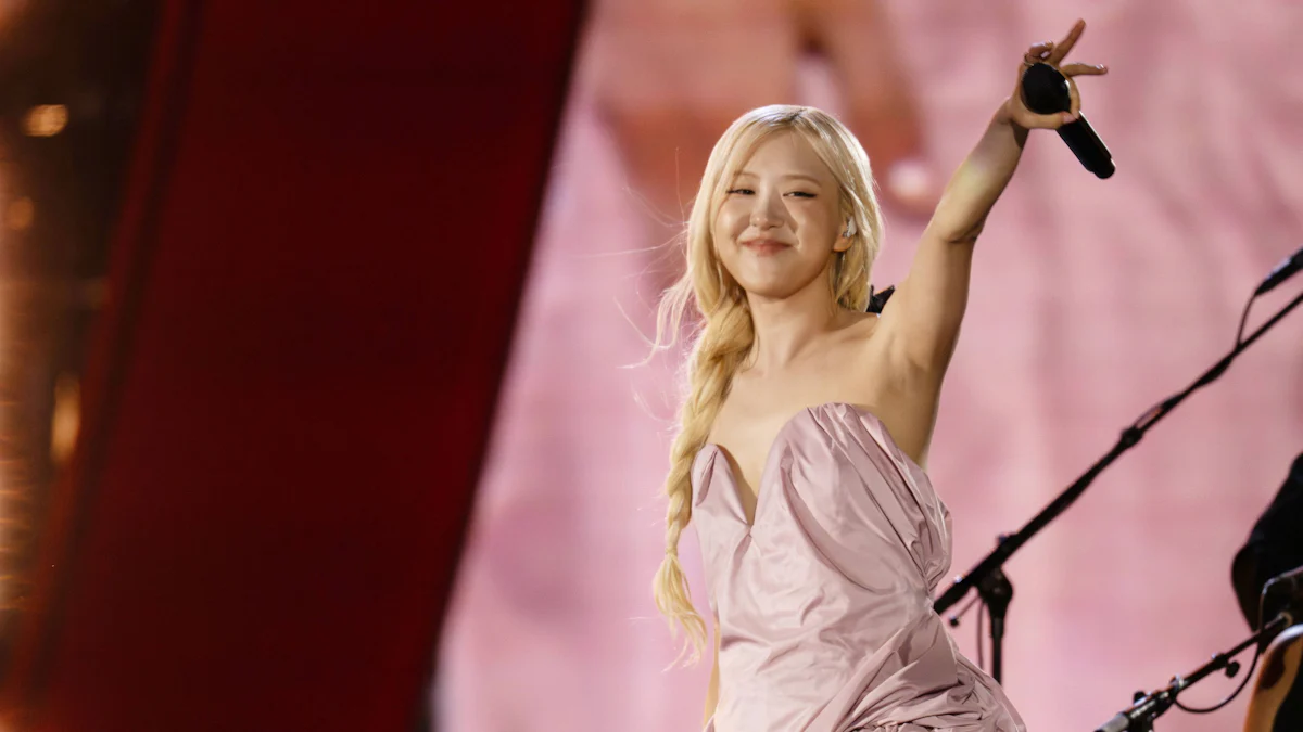 Promi-News: Sängerin Rosé sehnt sich nach Liebe - Panorama