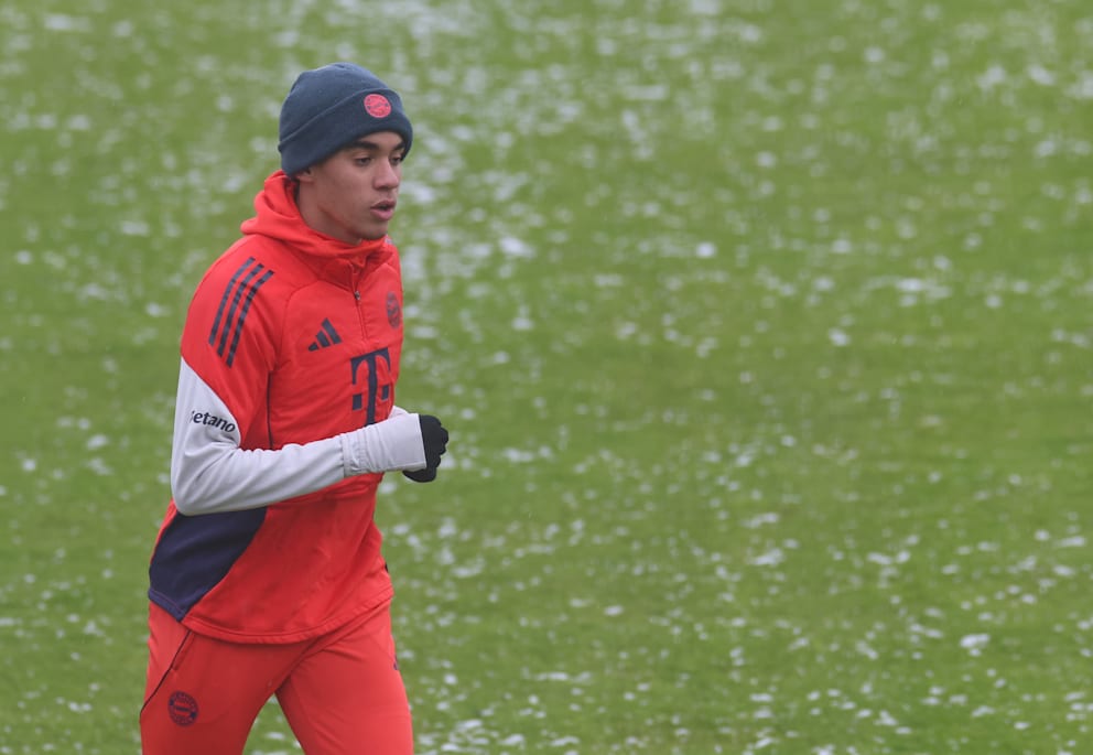 Offensiv-Star Jamal Musiala (22) beim Aufbautraining am Montag