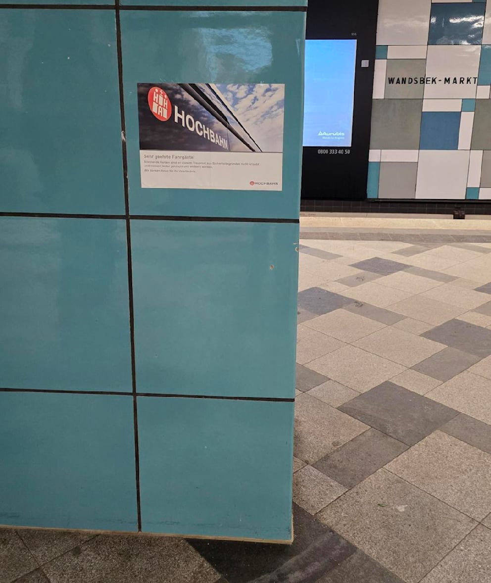 Hamburg: Einen Tag später waren die Blumen weg. Sie waren ein Zeichen stiller Trauer