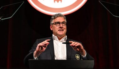 Eintracht Frankfurt: Boss Hellmann kündigt neuen Trainer an | Sport