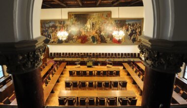 München: Wie kleine Parteien an hohen Hürden für die Kommunalwahl verzweifeln - München