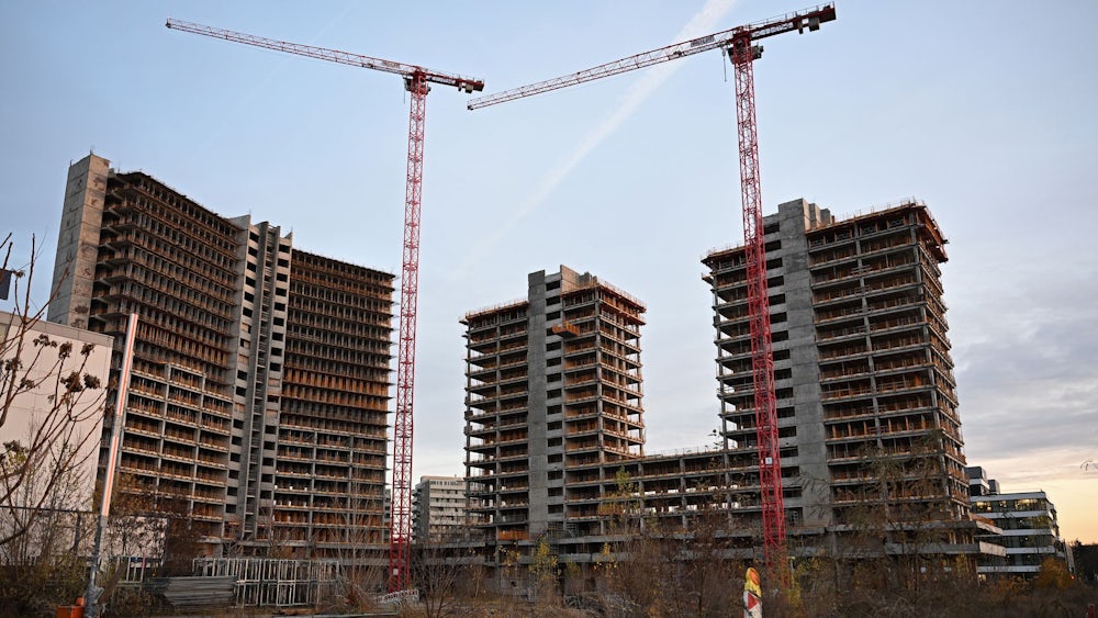 Seit Jahren ragen die Betonskelette am Kaiserlei-Kreisel in den Himmel.