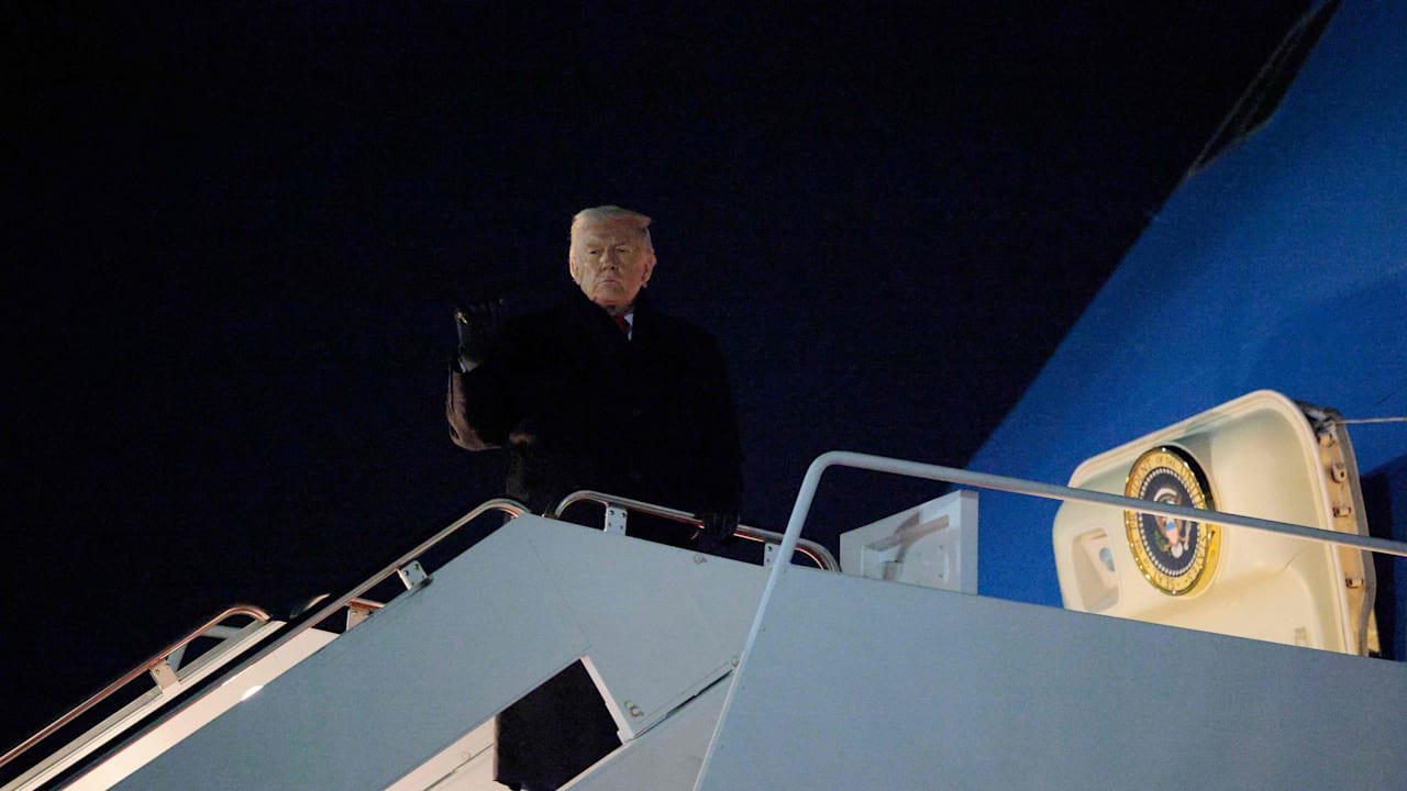 Weißes Haus meldet: Trump-Flieger muss auf dem Weg nach Davos umkehren! | Politik