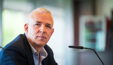 Union Berlin: Boss Zingler freut sich auf den Stadionausbau | Sport