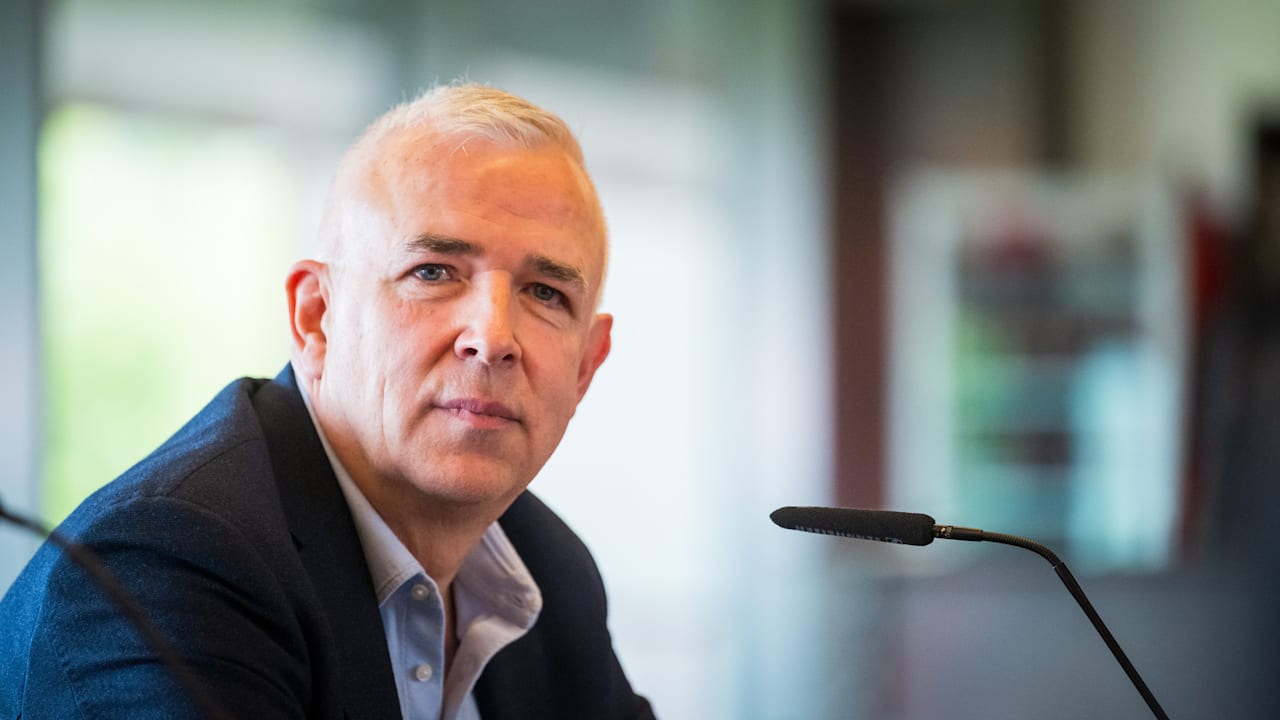 Union Berlin: Boss Zingler freut sich auf den Stadionausbau | Sport