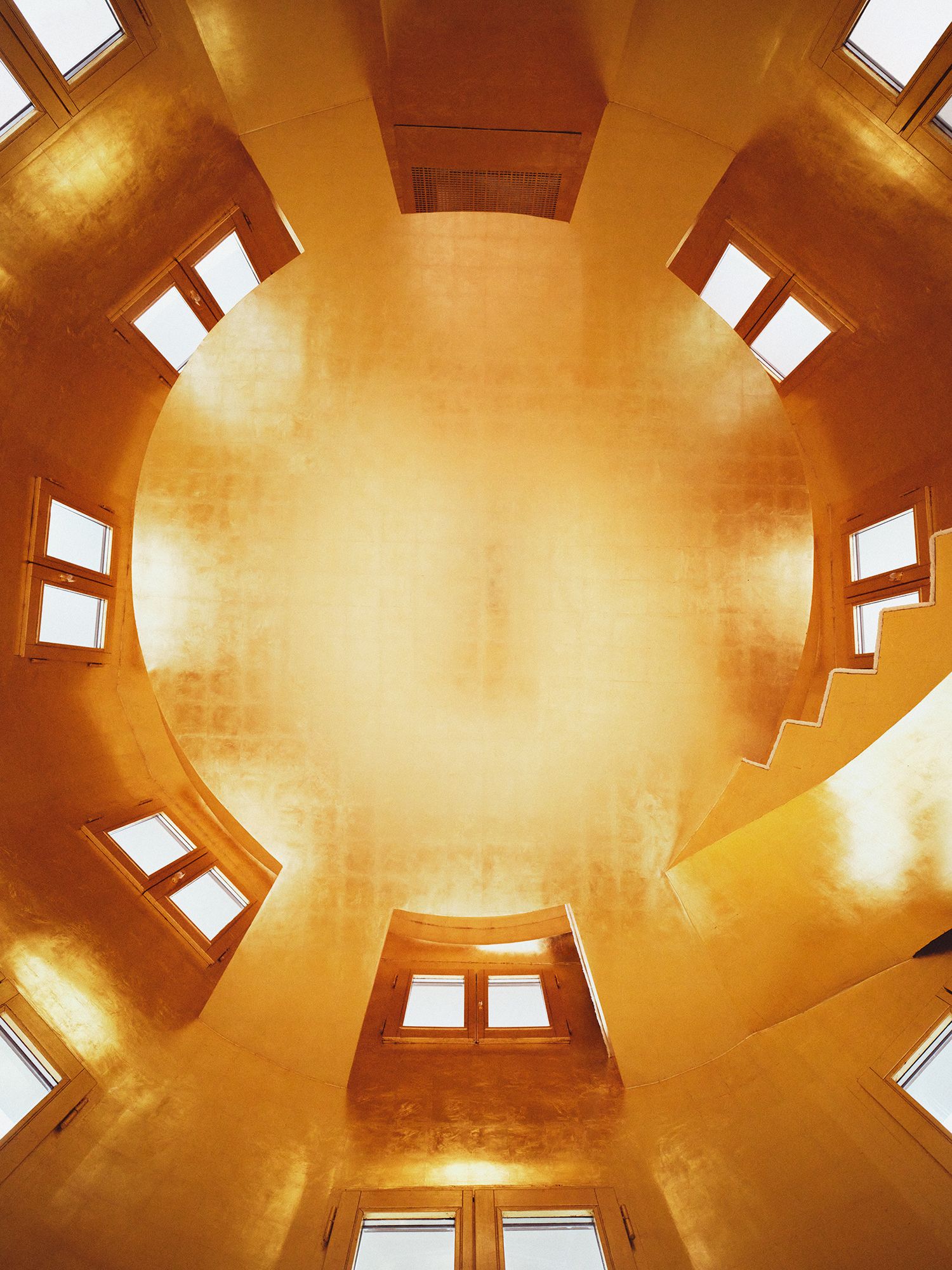 Kupferverkleidete Kuppel im oberen Stockwerk