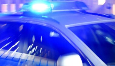 Unbekannter stößt Mann zu Boden und klaut Handy – Festnahme