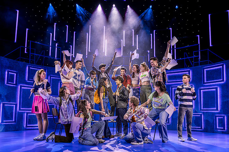 "Abenteuerland - Das Musical" im Deutschen Theater bis 18.01.2026 (©Foto: Jochen Quast)