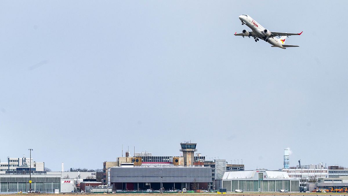 Niedersachsen & Bremen: Stromausfall am Bremer Flughafen